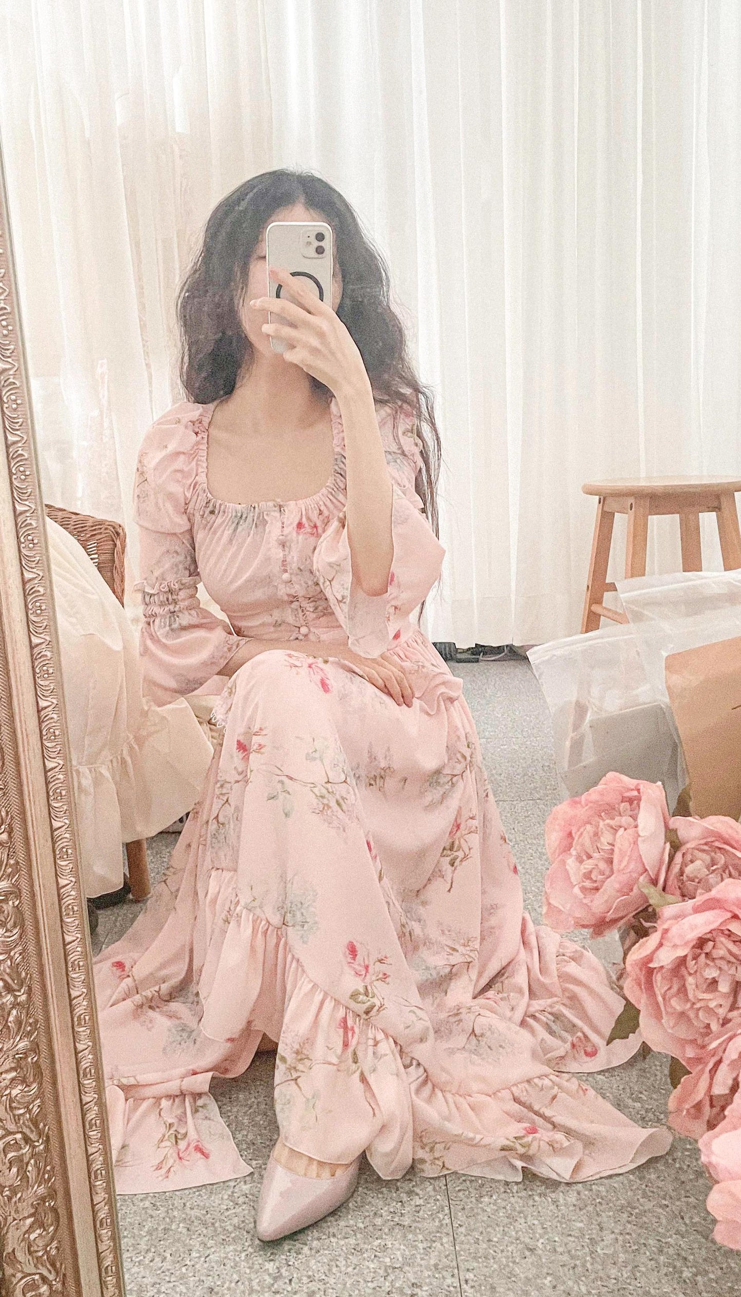 Charlotte dress in cream floral