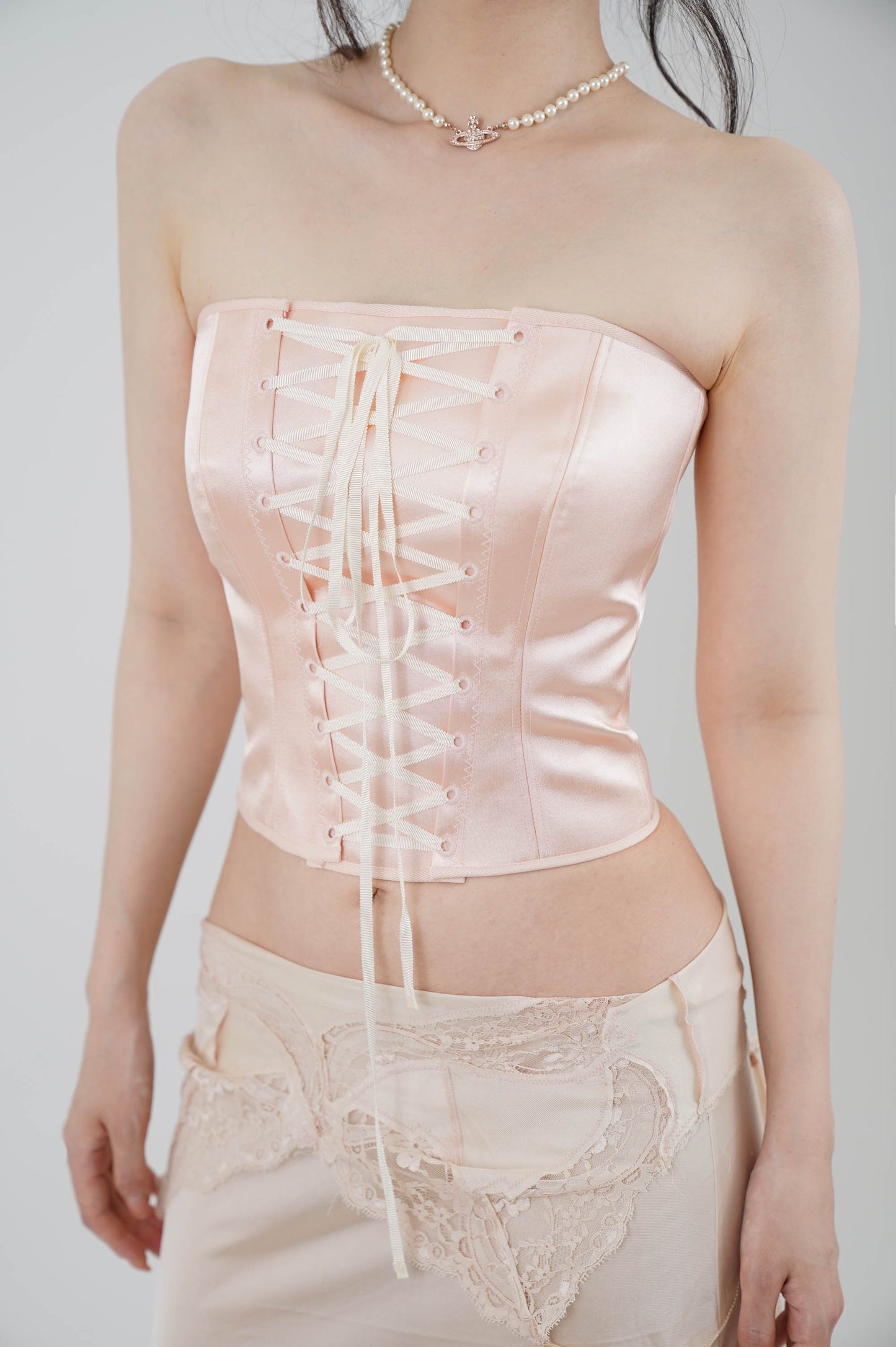 Romantique Front Lacing Corset in satin