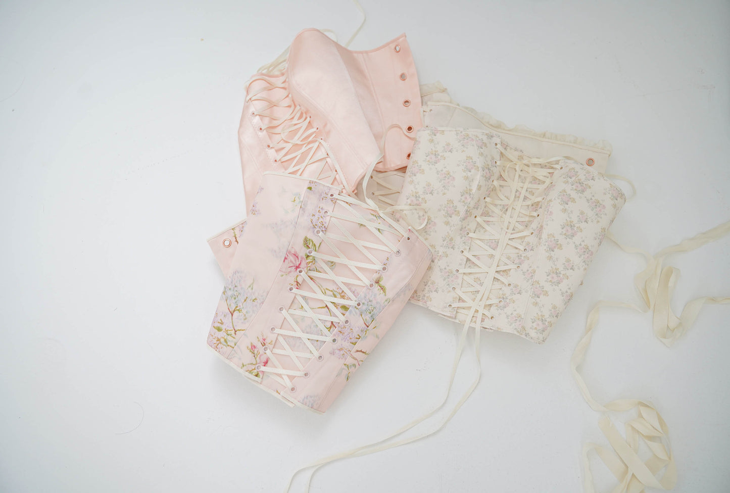 Romantique Front Lacing Corset in corduroy